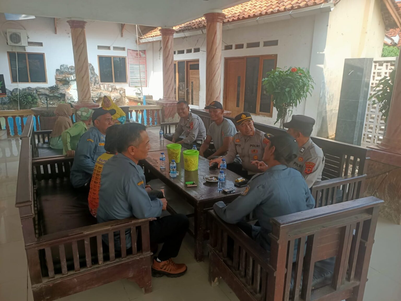 Kapolsek Sukagumiwang : Tahapan Pilwu, Polri Komitmen Dukung Demokrasi Tingkat Desa Dengan Pengamanan Maksimal